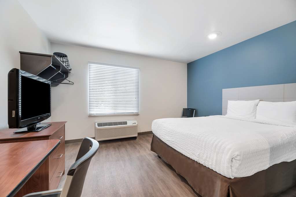 Extended Stay America Select Suites - Orlando - East Room photo